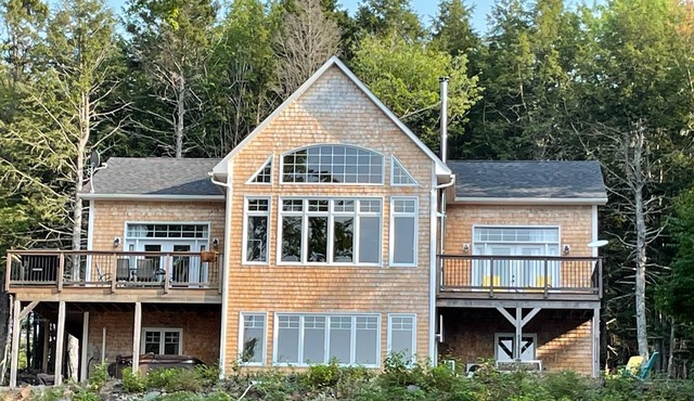 Beautiful Lakefront Home on Indian Lake