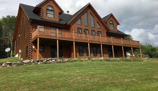 Beautiful Log Cabin close to beaches/Golf & Cabot Trail