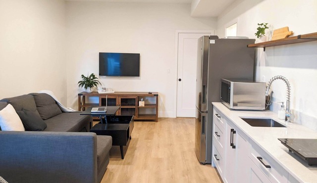 Beautiful New 1-Bedroom Ranch Park Retreat
