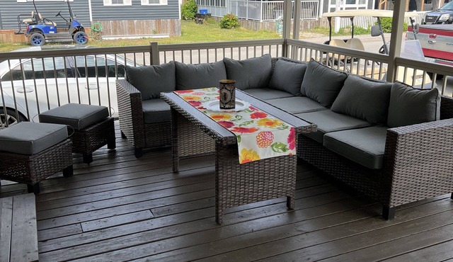 Beautiful privately-owned cottage in sherkston shore resort.
