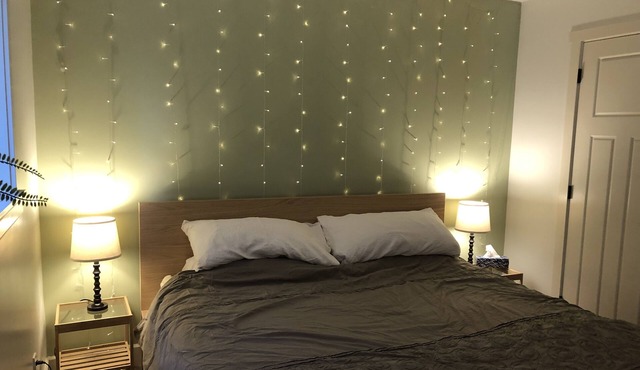 Beautiful Private 1 Bed Suite sleeps 2