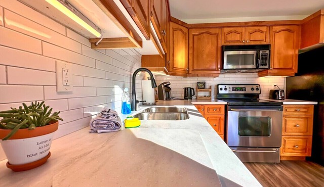 Beautiful tranquil centrally located condo