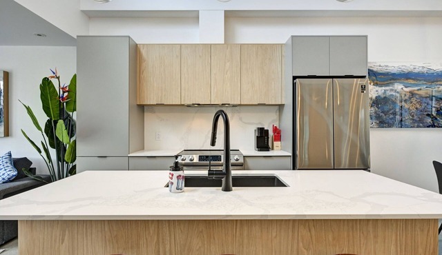 Beautifull Penthouse 2 bedrooms/2 bathrooms condo with private terrasse.