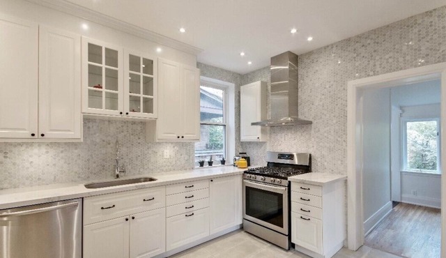 Beautifully Renovated Toronto Home with great outdoor space and deck