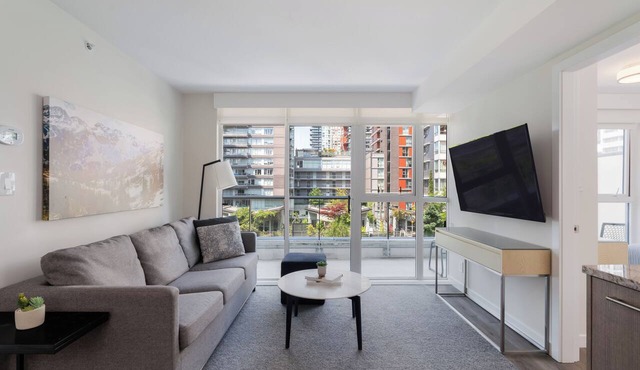 Beautifully Styled, Two Bedroom Yaletown Apartment