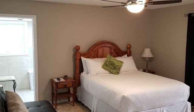 Bee 'n Bee Bed n' Breakfast
