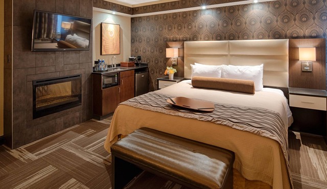 Best Western Premier Denham Inn & Suites