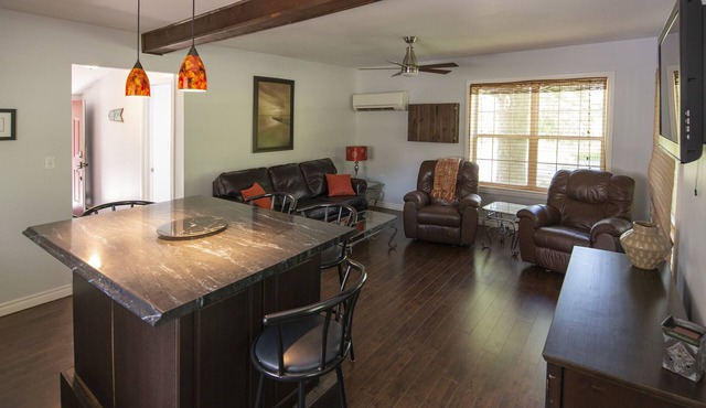 Bird's Nest at Hillman Marsh - Cute cozy cottage - WIFI now available!