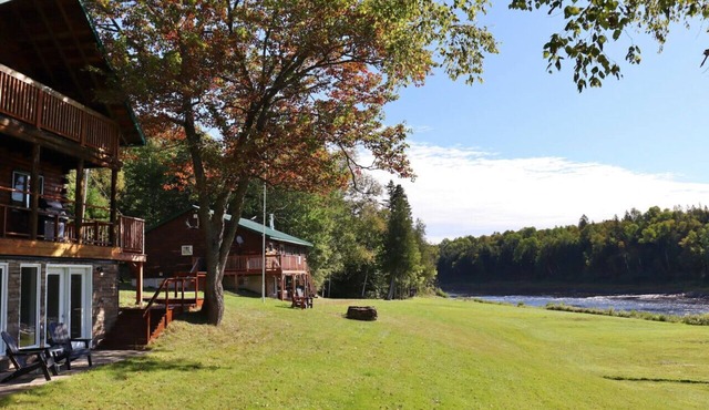 Black Rapids Retreat - 2 Lodges!
