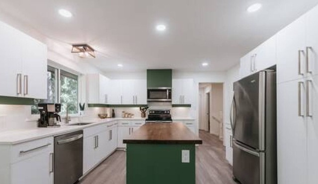 Blue Heron House - Two Bedroom House, Sleeps 4