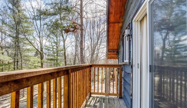 Blue Mountain Cottage for Rent - 10 Min walk to the village