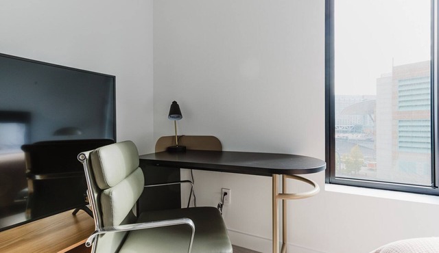 Blueground | Seaport studio apartment in Boston