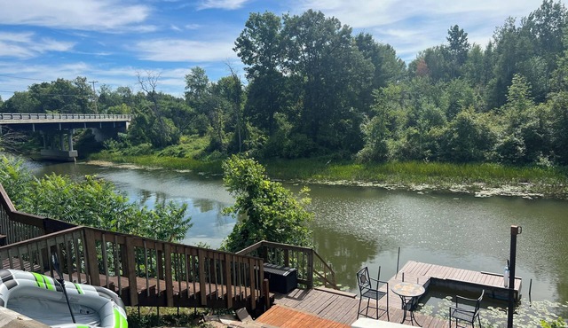 Bord de L'eau Rivière Saumon