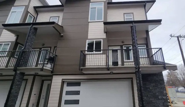 Brand New Luxury Townhouse