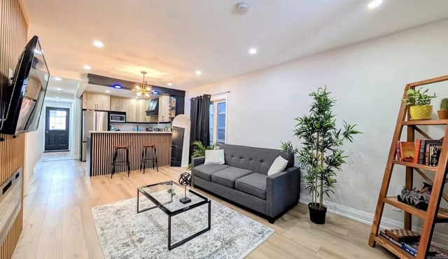 Bright 2BR Home – Walk to Shops & Restaurants