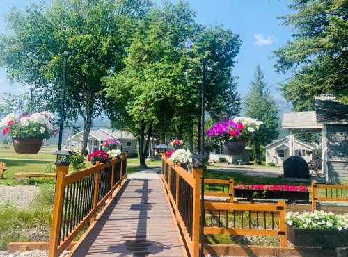Brookside Motel