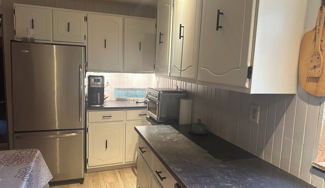 Bruce Peninsula Forest Cottage- Huge property with hiking trails