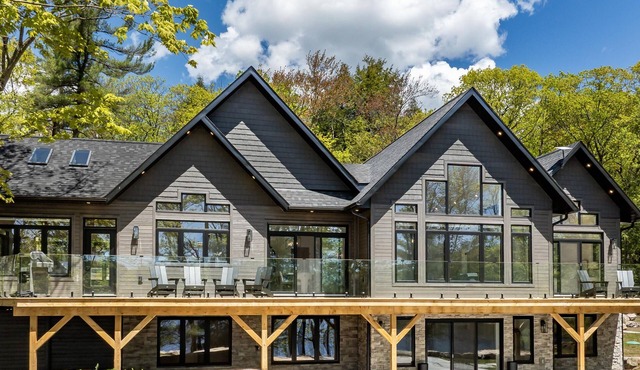 Private 5 bed 4 bath cottage on Georgian Bay