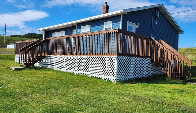 Cuban Beach House | Oceanfront Deck, Whale Watching & Irish Loop