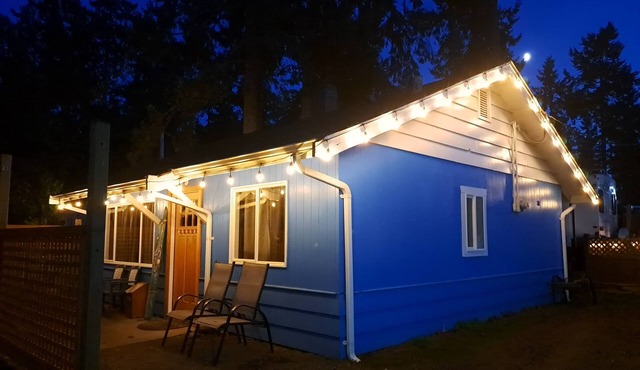 Cabin #6 at Park Sands Beach Resort- Near Water