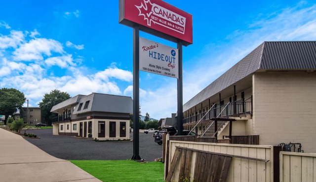 Canadas Best Value Inn & Suites Kamloops