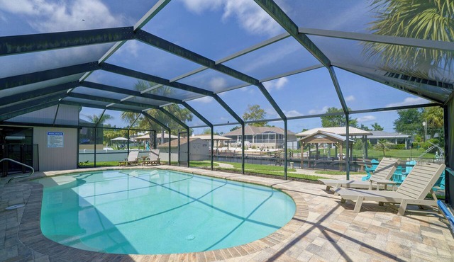 Canal-Front Crystal River Home w/Boat Dock in Crystal River