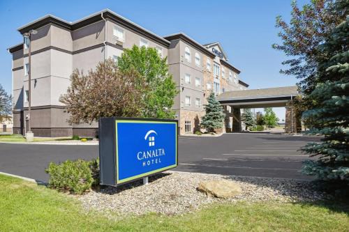 Canalta Hotel High River