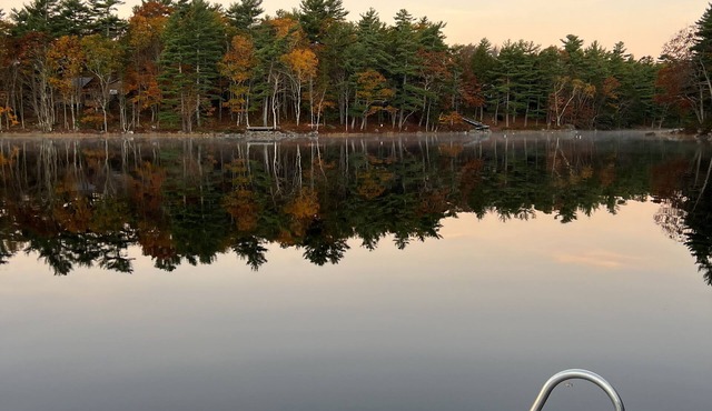 Canoe Cove Lake House in Greenfield