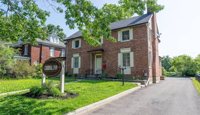 ~Cardinal Inn~ Bed and Breakfast