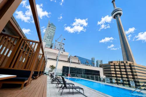 Central City Suites with Free Parking