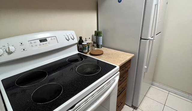Central Toronto Stay | Steps to Everything