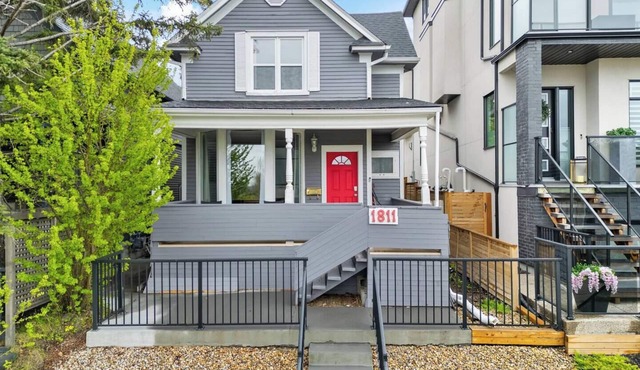 Century Casa - 3BDR, Sauna, Parking, Character