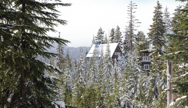 Chalet Bonderalp 3BR Chalet ski in/out bike in/out with stunning view in village