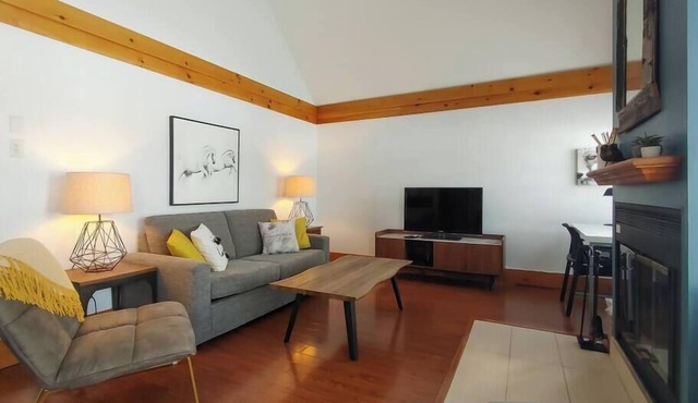 Chalet Evasion Orford - Perfect getaway 5 minutes from Mont-Orford in Orford