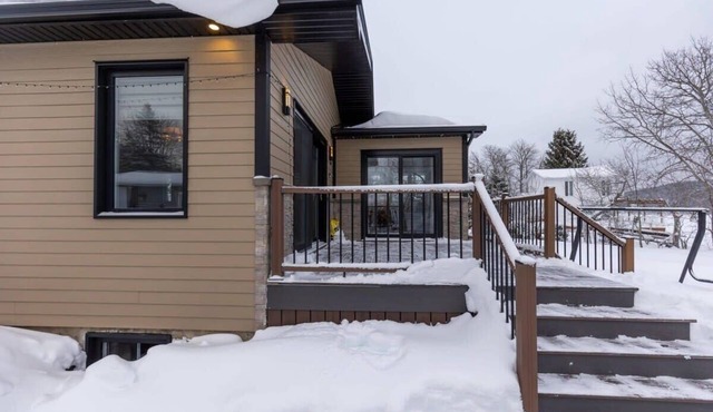 Chalet La Mamita du Lac in Saint-Mathieu-de-Rioux