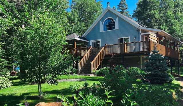 Chalet style by the Sea 7 mins to National Park Beaches in stanley bridge