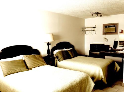 Chaparral Inn