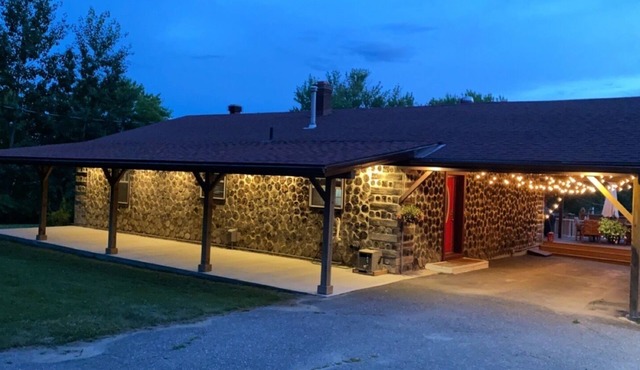 Charming 4 Season Log Lake House w/ Hot Tub located in the Whitewater Region
