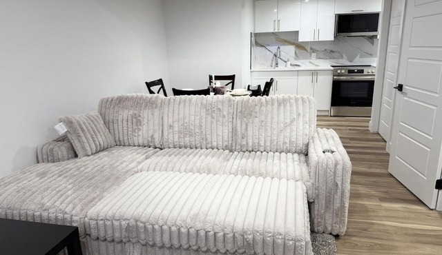 Charming Basement Suite