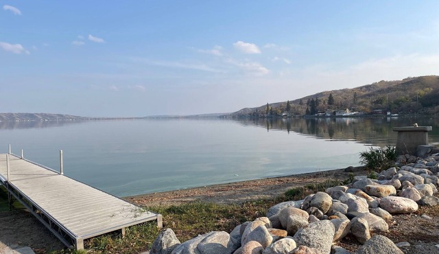 Charming Cottage in Qu'appelle Valley, Echo Lake - Minutes from Town