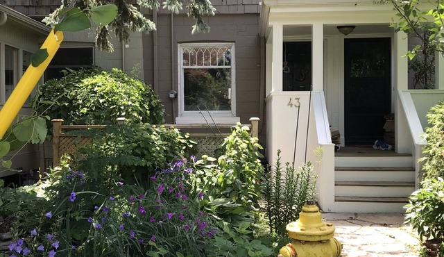 Charming Parkside Oasis in historic Cabbagetown