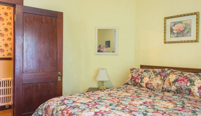 Charming Unit in Downtown Dartmouth Near Everything