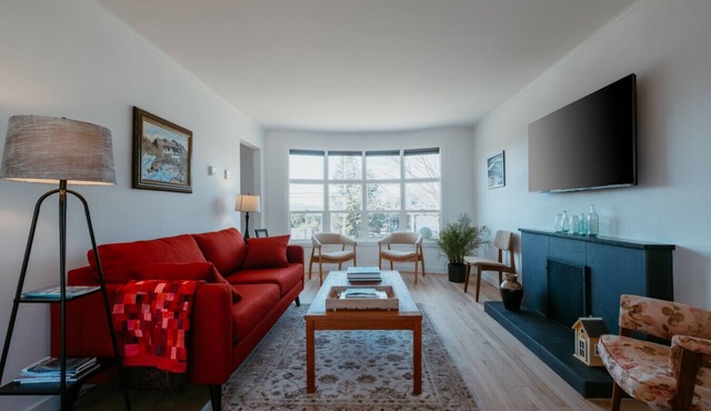 Cherry Lane Cottage | 3 Bed 1.5 Bath
