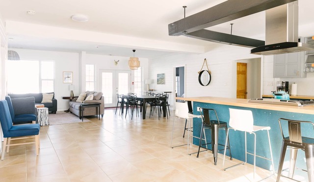 Clarke Road Retreat
