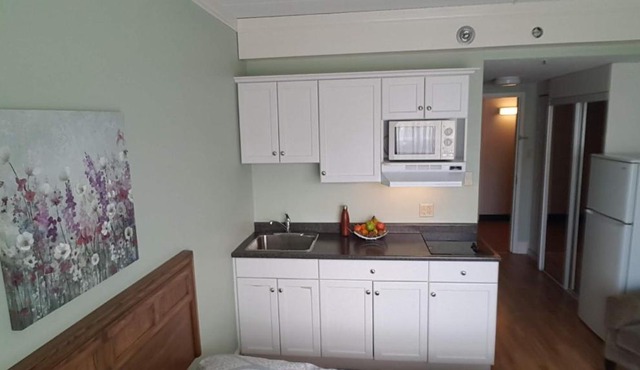 Claymore Inn and Suites