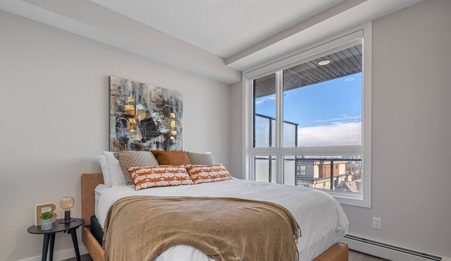 CLEAN BRAND NEW! 1 BED w/ City Views MINS to D/T:)