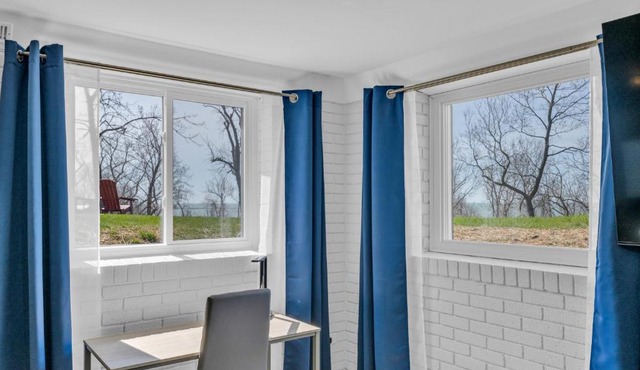 Cliffside Suite #3 - Seacliff Beach Suites
