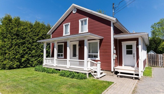 Close to all services in Baie-Saint-Paul