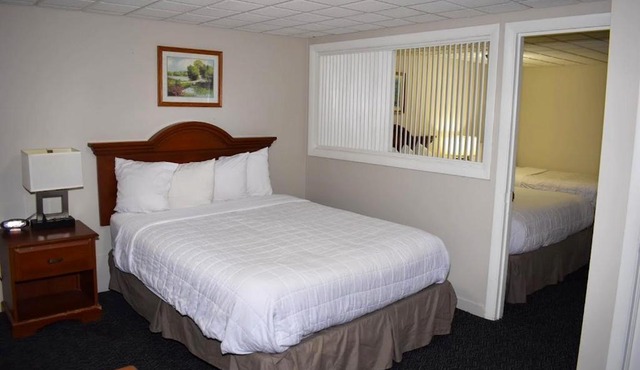 Coachman Inn