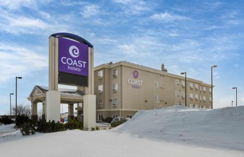 Coast Weyburn Hotel